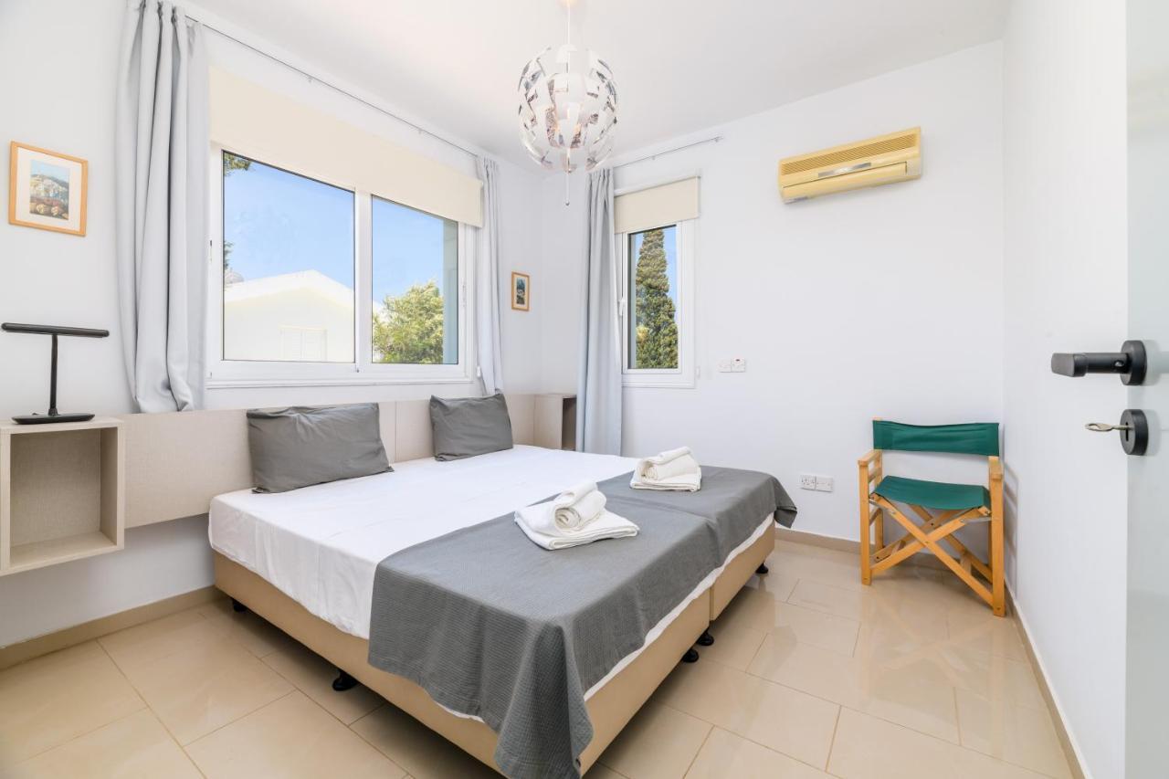 Villa Lela Serena By Ezoria Villas โปรทาราส ภายนอก รูปภาพ